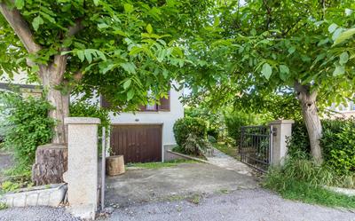 Three-Bedroom Apartment Meden