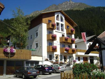 Pension Villa Claudia Augusta