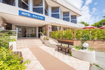 Hotel Brise de Mer - Piscine intérieure & extérieure