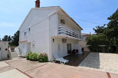 Apartmani Aron
