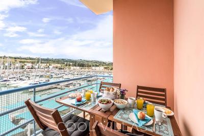 Marina Water View - 6 people, bars & restaurants