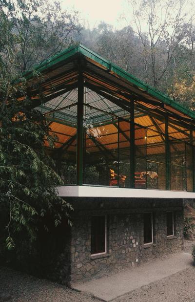 Neemrana's Glasshouse on the Ganges