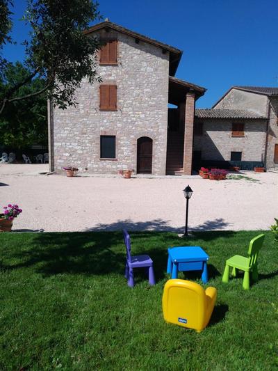 Agriturismo"Il Sagrato di Assisi" appartamenti,camere