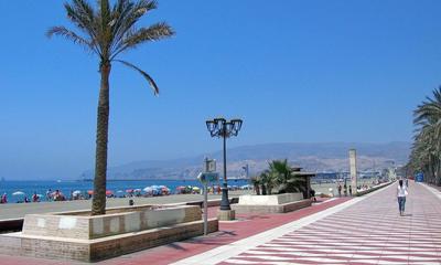 Apartamento en paseo marítimo Almería