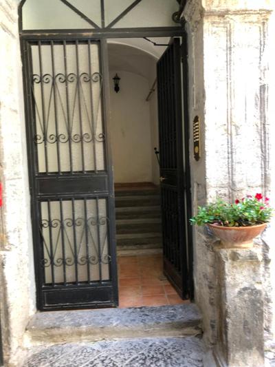 Home in love: balconcino spaccanapoli