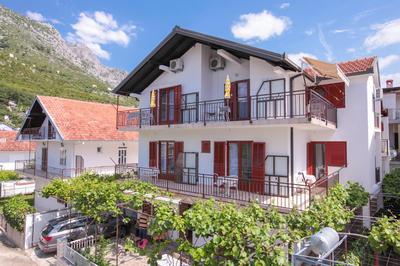 Apartments Adna