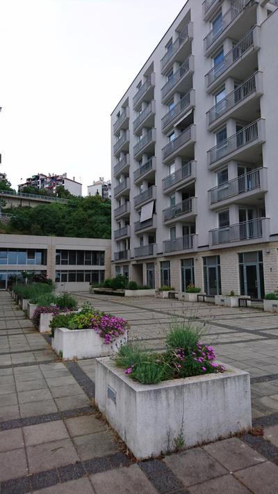 Apartment West