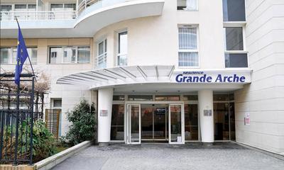 Séjours & Affaires Courbevoie Grande Arche