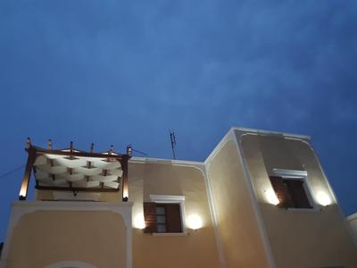 Santorini Family Apartments