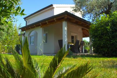 Villa Liberta - Private Family Villa with Pool & Garden