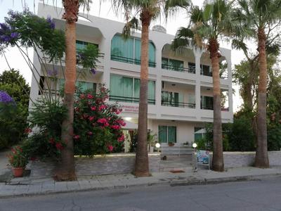 Marianna Hotel Apartments