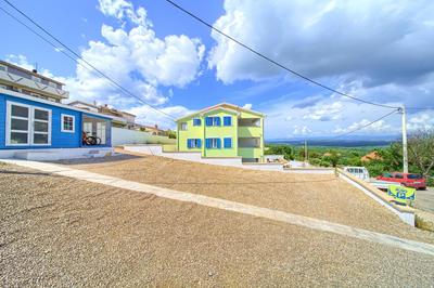 Apartments Mali Nono