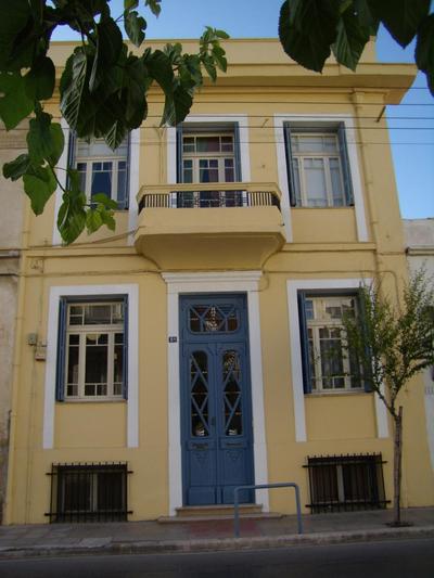 Neoclassical Glamour