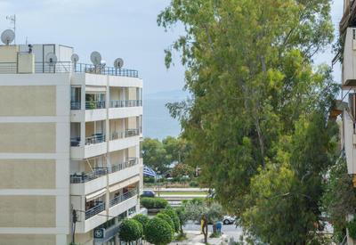 Luxurious apt in the Athenian Riviera