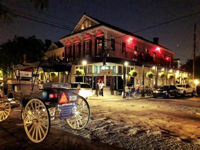 Royal Street Inn & Bar