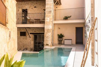Townhouse Can Butxaca By homevillas360
