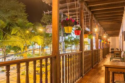 Hotel Colonial Andino - Parque principal de Pitalito