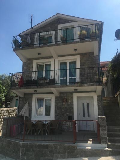 Studio Apartments Krasici