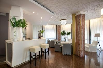 Hotel Imperial Palace