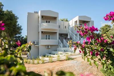 Nikis Dream Comfy Apartments