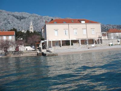 Beachfront 4-bedroom villa Sea Wave in Orebic, Croatia