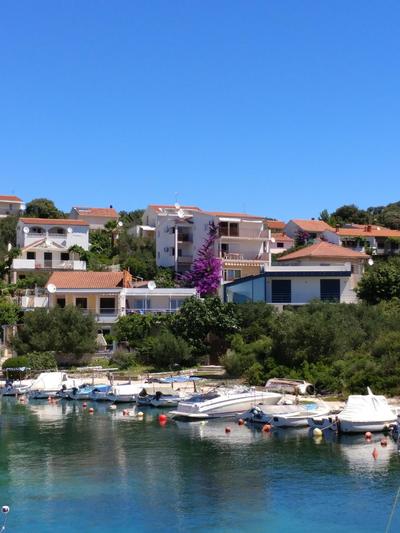 Astramaris Apartments
