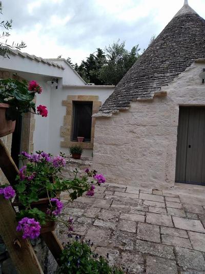 Trulli Villa Gloria