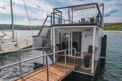 Floating Holiday Home
