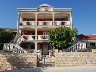 Apartmani "Bodulo"