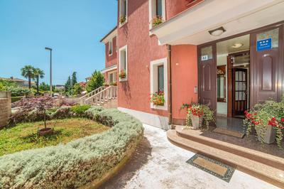 Villa Rose 2