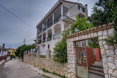 KON-TIKI Apartments
