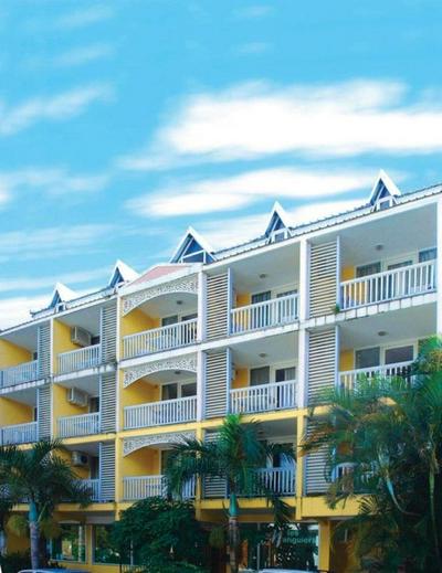 Hotel Les Manguiers Jardin de l'Etat Centre Ville Parking Gratuit Canal Sat