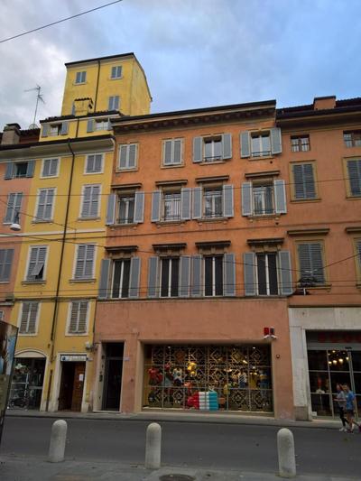 Modena Charme