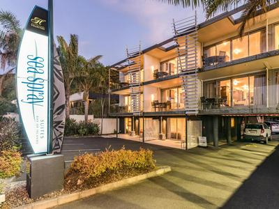 Sea Spray Suites