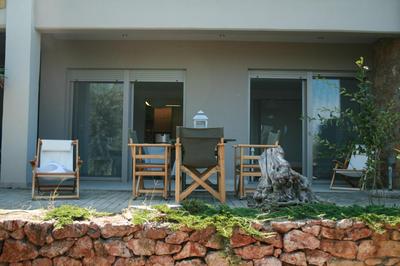 Thalassa Apartment