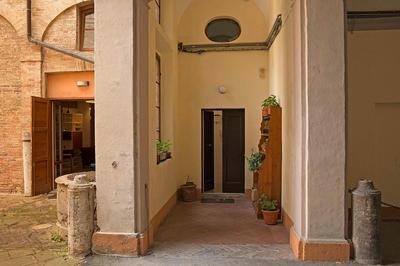 Stilnuovo Charming Apartment in Siena's Historic Center, Very Close to Piazza del Campo