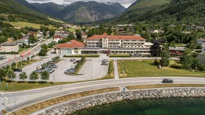 Grand Hotel Skei - Unike Hoteller