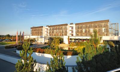 Therme Laa Hotel Silent Spa Villas