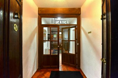 Residencia Ziri