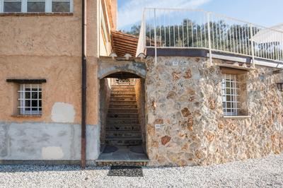 Charming farmhouse in the hills, private pool, sea view, dream panorama