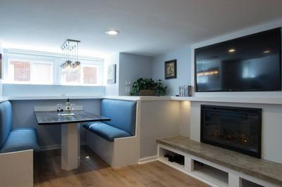 Luxury 2 bedroom apartment w/ free parking