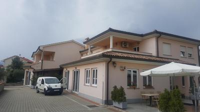 Apartment Dora