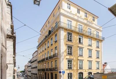 Chiado River View Deluxe Apartment