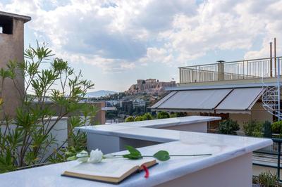 Holodek Apartments Mets 1