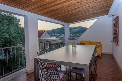 Villa Lahor with private pool