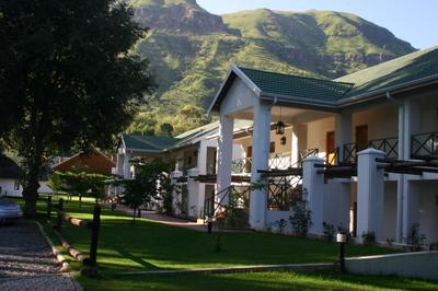 Champagne Castle Hotel