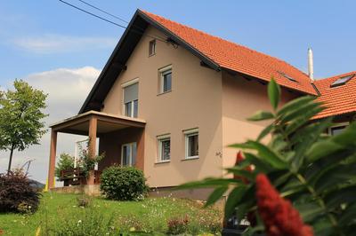 Studio apartman Lakasa