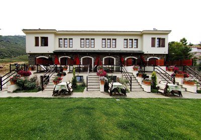 Smaragdi Luxury Apartments