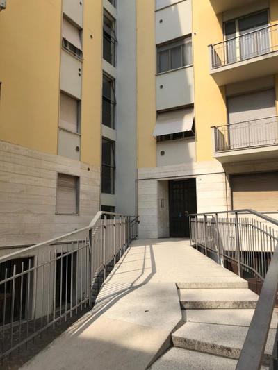 Senza pensieri Piazza Marconi