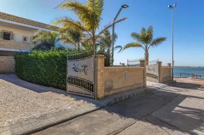 Villa La Strea by BarbarHouse
